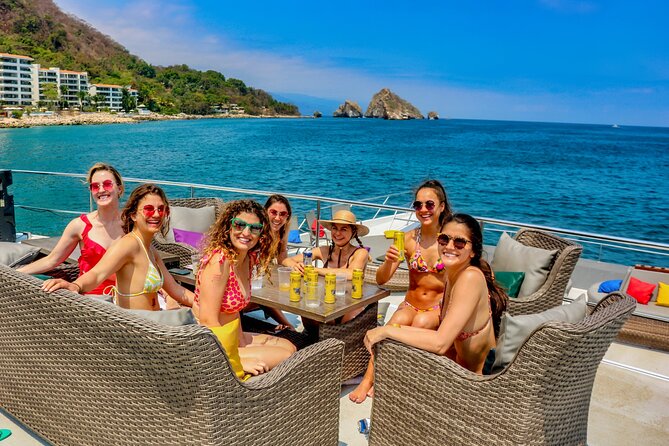 Mega Yacht Limousine of the Sea 1: Puerto Vallarta - Price and value for up to 15 people
