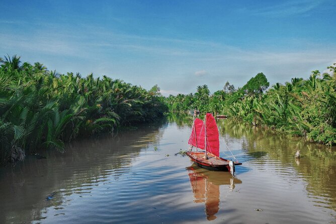 Mekong Zigzag Full Day tour: Scooter, Sailboat, Food (HCM-BenTre) - Ben Tre markets by scooter or tuktuk: snack, wander, and ask questions