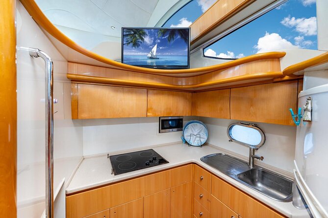 Miami 2 Hours Private Yacht Tour for 13 ppl on a 50 ft Yacht - The Bareboat Charter Agreement detail you should not ignore