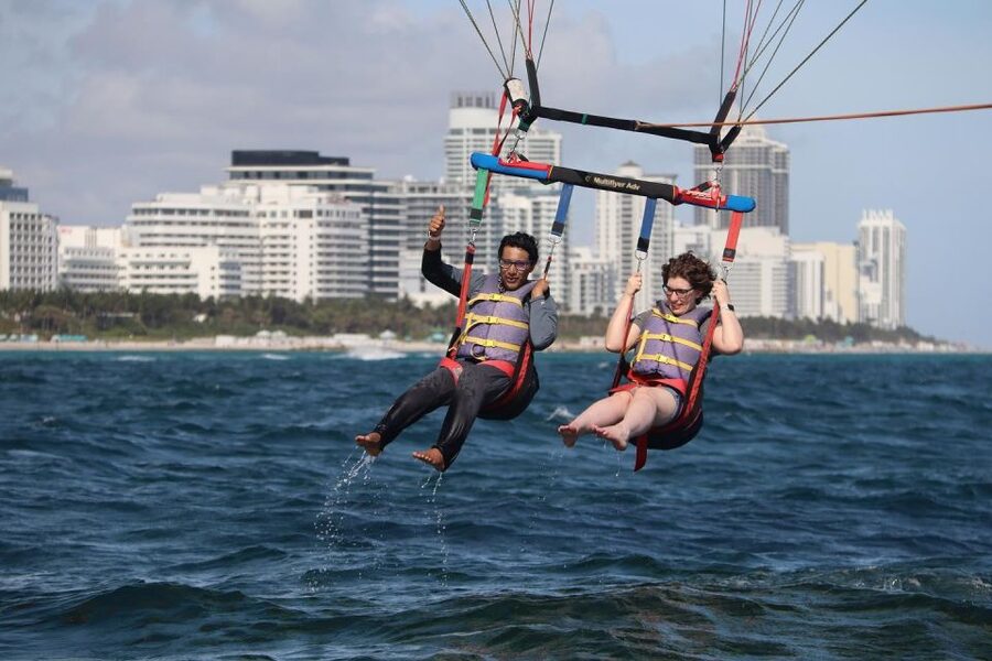 Miami Beach: Parasailing Boat Tour in South Beach - Photos, timing, and getting better pictures from the air