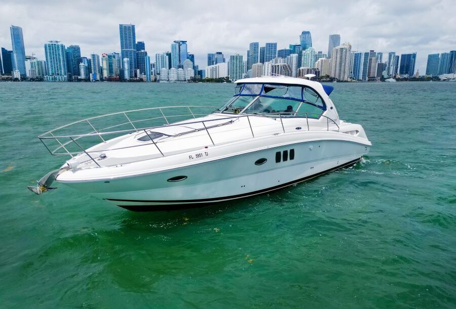 Miami: Private Yacht Cruise with Champagne - Why this 2-hour yacht cruise is worth your time