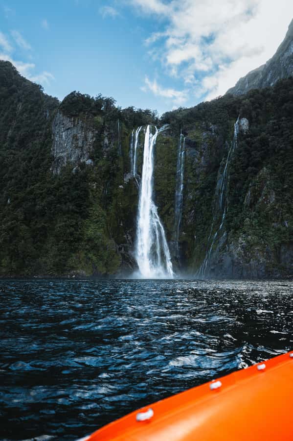 Milford Sound: Nature Cruise on a Modern Catamaran - Getting There from Queenstown or Te Anau, and What It Costs on Arrival