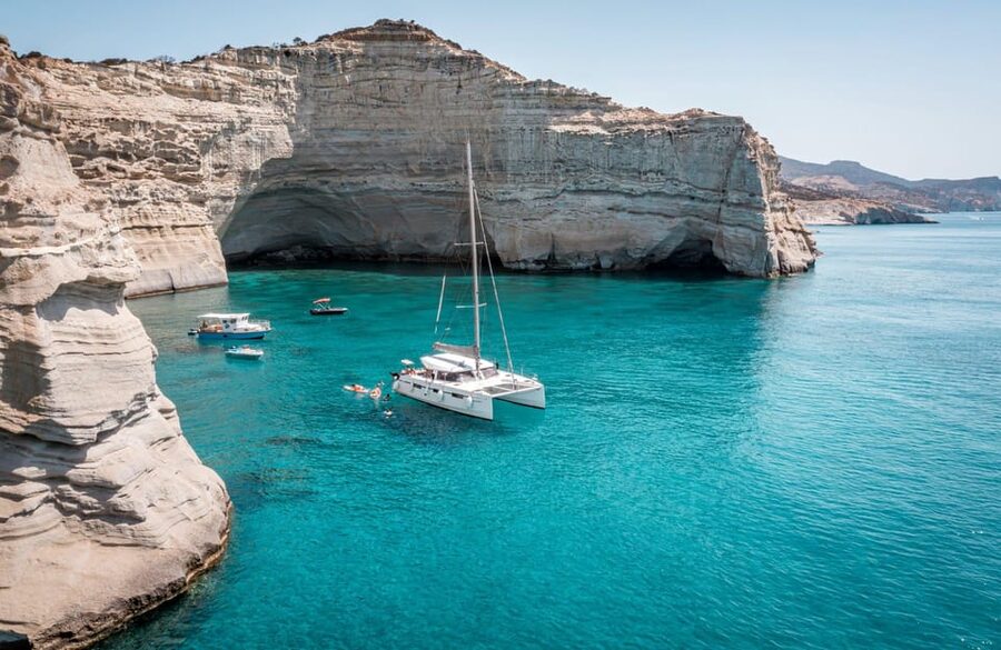 Milos: Full Day Luxury Catamaran with Full Meal & Open Bar - A luxury Milos catamaran day that’s actually built for doing less