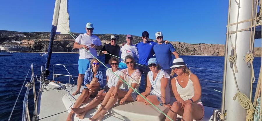Milos: Full-Day Sailboat Cruise with Food and Open Bar - Boat Comfort, Wind, and Where to Position Yourself