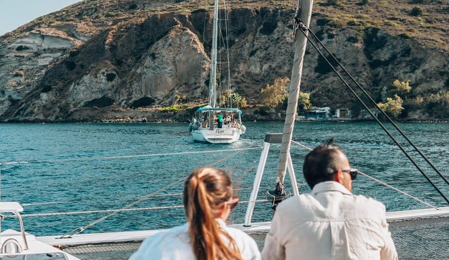 Milos: Kleftiko Morning Catamaran Cruise with Lunch & Drinks - Lunch on board: Mediterranean flavors and open-bar ease