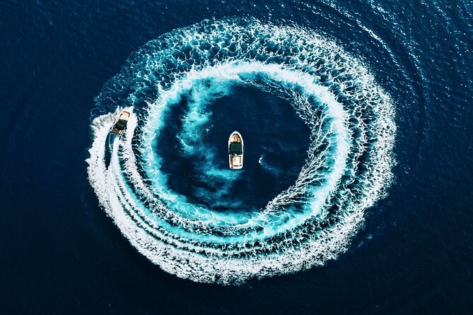 ❖ Milos: Small Group Yacht Tour—Kleftiko Sarakiniko Poliegos - Agia Kiriaki meeting point and why it sets your whole day