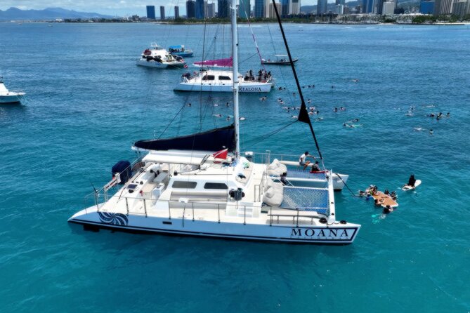 Moana’s Waikīkī Grand Guided Turtle Snorkel & Sailing Adventure - Cruising Waikīkī and spotting reefs on the way out