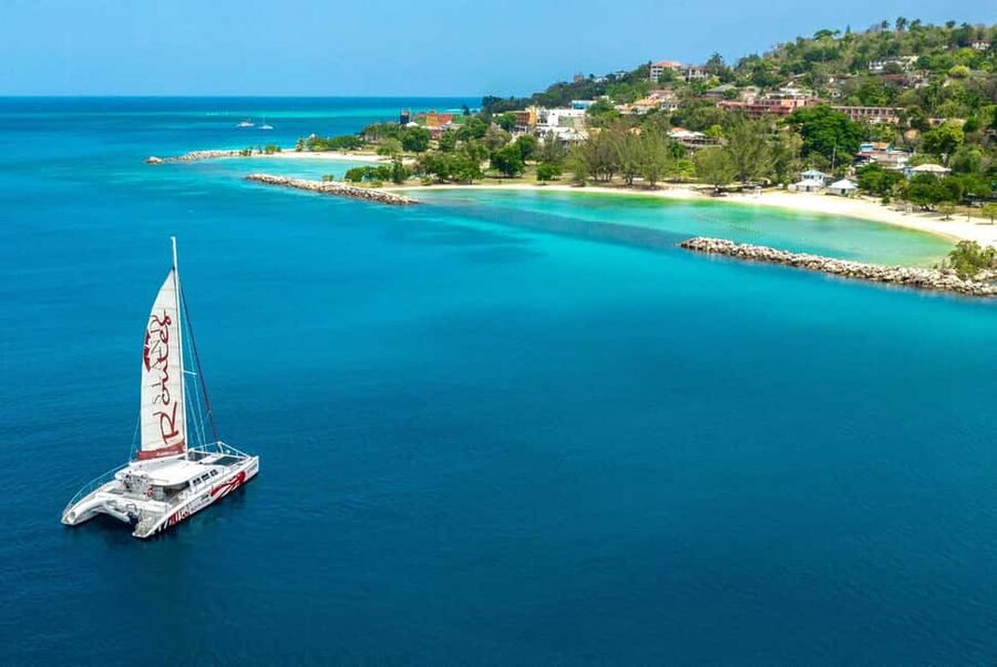 Montego Bay: Reggae Catamaran 18+ Cruise with Open Bar - Cruising the coastline: the views plus the soundtrack