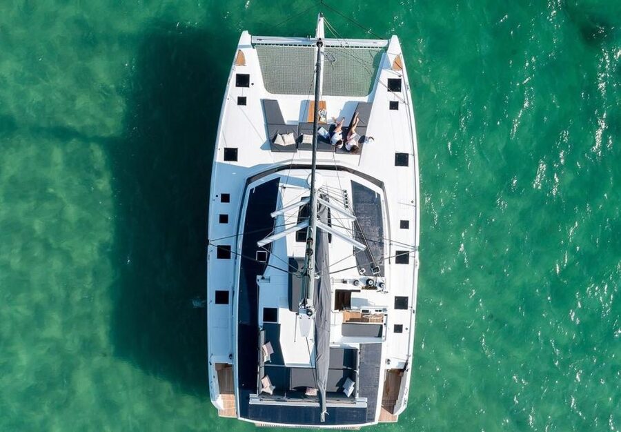 Mykonos: Catamaran Cruise with 3-Course Meal and Transfers - The deck meal: a real 3-course lunch with vegan and vegetarian options