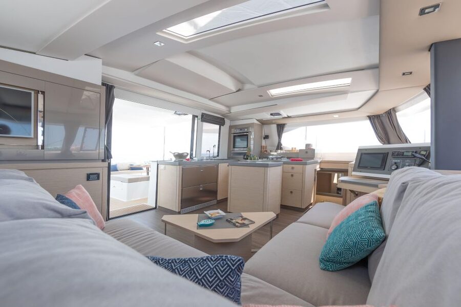 Mykonos: Catamaran Cruise with 3-Course Meal and Transfers - Price and value: is $175 worth it for a 5-hour sea day?
