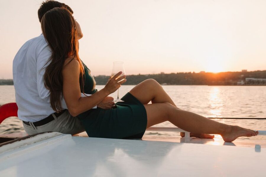 Mykonos: Catamaran Cruise with Lunch, Drinks and Transfer - Boat comfort basics: gear included, towels not, and how to pack smart