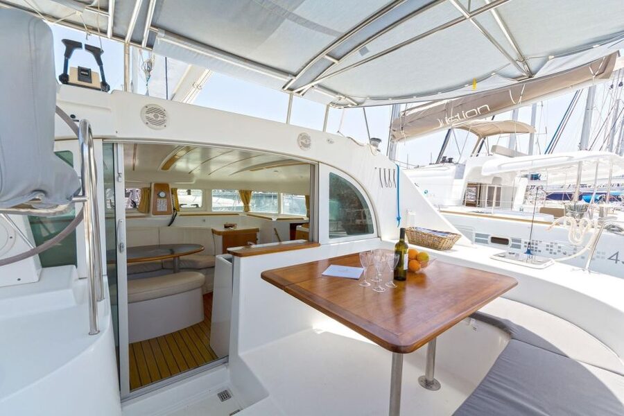 Mykonos: Catamaran Cruise With Meal and Drinks - Price and Value: What $176 Buys You in Real Life