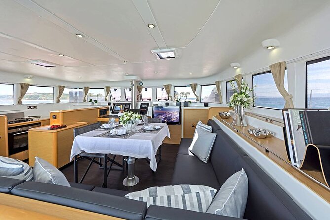 Mykonos Catamaran Premium Day-Sunset Tours 8-flavor Meal & Drinks - Windy-day planning: how the crew changes the game