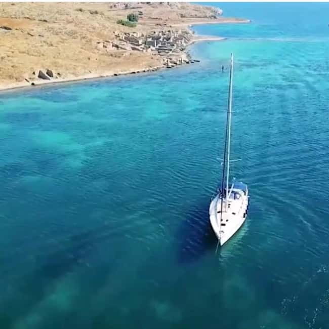 Mykonos: Island Beaches Sailing Tour with Lunch and Transfer - Super Paradise and Agrari: Swim, Snorkel, and Golden-Sand Time