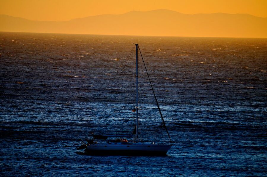 Mykonos: Sunset Sail Cruise to Rhenia, Beach Hopping, Dinner - Early dinner onboard: Greek flavors, drinks, and a no-rush vibe
