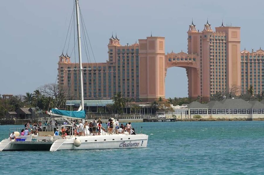 Nassau: Catamaran Sail and Snorkel Tour - Key things to know before you go
