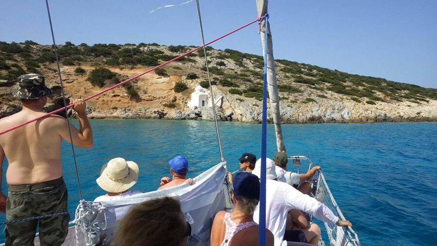 Naxos: Full-Day Sailing Tour w/ Swim Stops, Snacks & Drinks - Snacks, drinks, and the lunch reality: what’s included vs. what you pay for