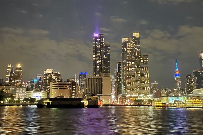 New York City Bright Lights Skyline Cruise on Yacht - The 1 hour 15 minute cruise route, mapped in plain English