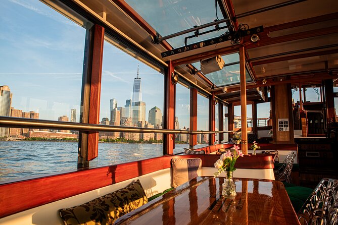 New York City Sunset Cruise on a Yacht - Indoors vs Deck: How to Dress and Ride Any Weather