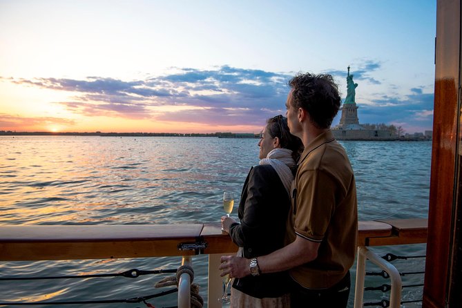 New York City Sunset Cruise on a Yacht - Group Size, Seating, and Why This Feels More Personal