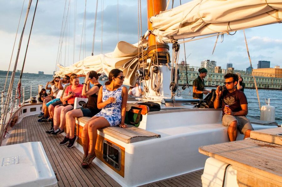 New York City: Sunset Sail Aboard a Schooner - The Hudson River Start: Getting the City View Before the Sun Drops