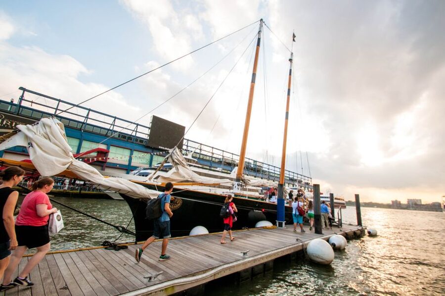 New York City: Sunset Sail Aboard a Schooner - Governors Island and the Financial District: The Route Twist That Can Happen