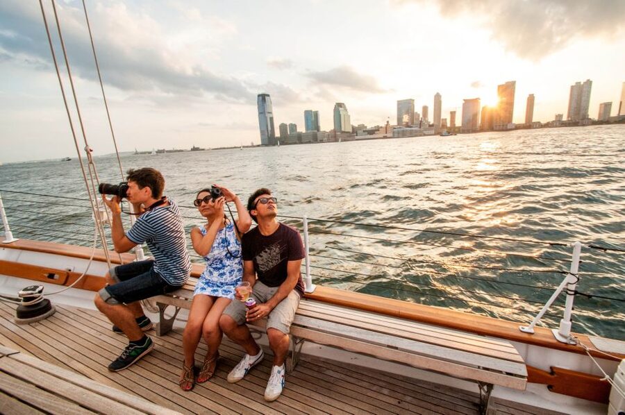 New York City: Sunset Sail Aboard a Schooner - Weather and Crowds: The Two Variables That Affect the View