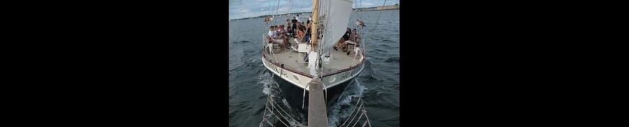 Newport: Morning Mimosa Sail aboard Schooner Aquidneck - Quick hits