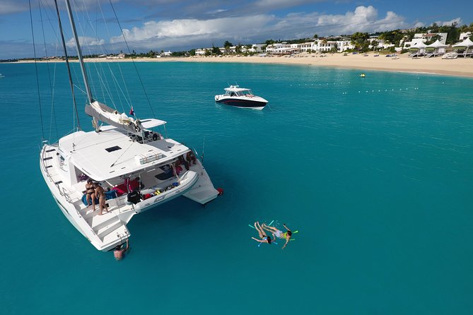 Nude Naturist Catamaran Boat Luxury Charter in St Maarten - A Private-Feeling Naturist Catamaran Around St Maarten