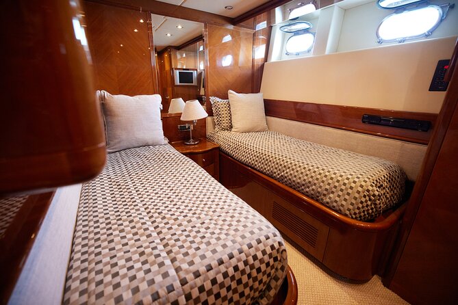 Number Juan 100ft Yacht Azimut Rental - Private Chef + Real Menu Planning for Seafood Lovers and Allergy Thinkers