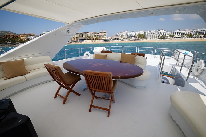 Number Juan 100ft Yacht Azimut Rental - Group Size and Bedrooms: Planning for a Real Mix of Ages