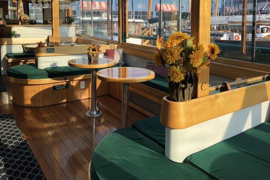 NYC: Grand Palisades Fall Foliage Yacht Tour - Seats, Tables, and Why Assigned Comfort Improves the Trip