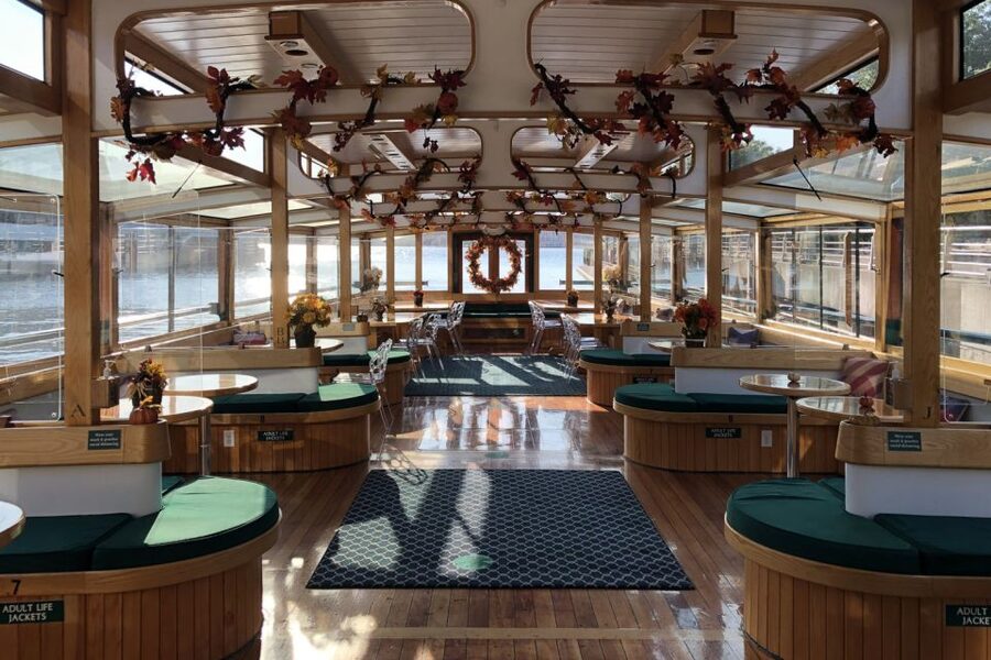 NYC: Grand Palisades Fall Foliage Yacht Tour - Timing It Right: Late Fall Color and a Weather-Ready Mindset