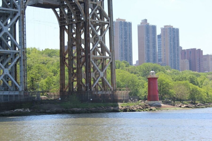 NYC: Hudson River Fall Foliage Yacht Tour - Why the Hudson River fall color beats a city walk