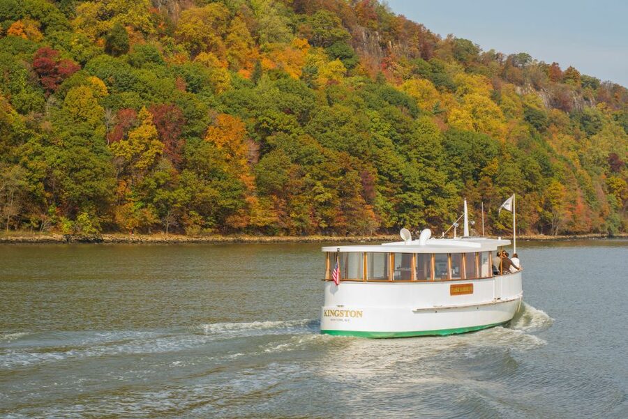 NYC: Hudson River Fall Foliage Yacht Tour - Should you book this Hudson River fall foliage yacht tour?