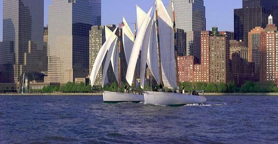 NYC: Statue of Liberty Day Sail on the Schooner Adirondack - How the 105-minute route actually tells the New York story