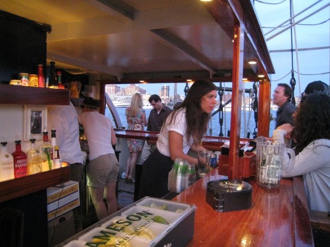 NYC: Statue of Liberty Day Sail with Onboard Bar - Logistics that matter: where to go, how long to allow
