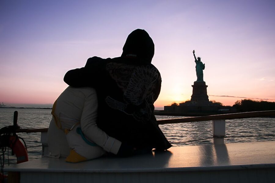 NYC: Statue of Liberty Day Sail with Onboard Bar - One World Trade Center and Ellis Island: how the route starts strong
