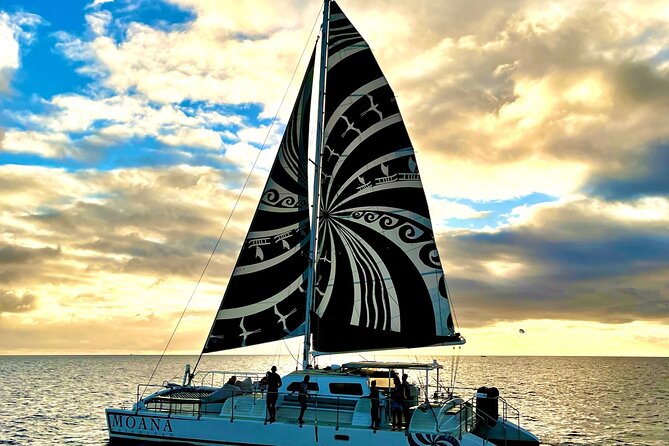 Oahu's Waikiki Coast: Moana’s Sunset Cocktail Sail - Waikiki golden hour from Kewalo Basin Harbor