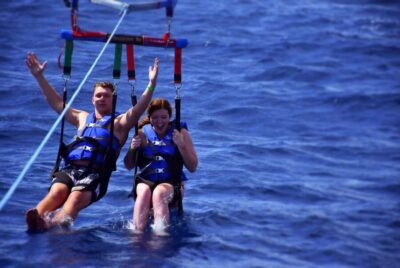 Oahu: Waikiki Parasailing - Finding the yellow booth near Slip F06 (and avoiding check-in stress)