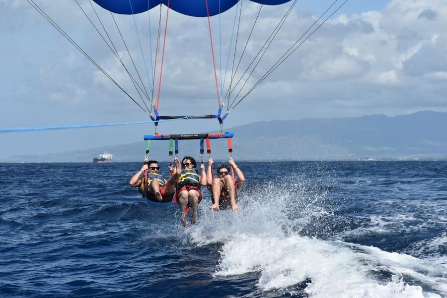 Oahu: Waikiki Parasailing - Safety, gear, and how the crew earns trust fast