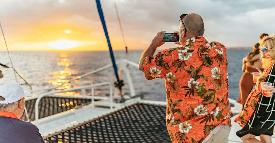 Oahu: Waikiki Sunset Catamaran Cocktail Cruise - What’s Included On Board: Drinks, Light Bites, and Restroom Reality