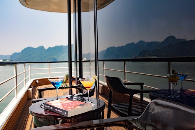 [OFFICIAL]Scarlet Pearl Cruises 5++stars &CATAMARAN ULTRA LUXURY - Service and crew: the human reason this cruise scores high