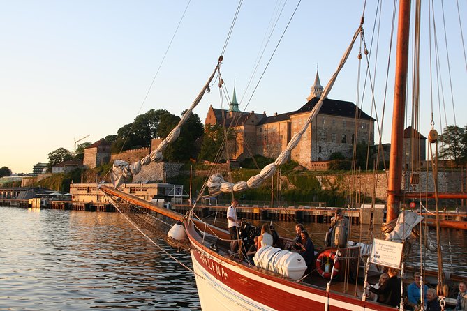 Oslo Fjord Evening Cruise with Shrimp Buffet on a Sailing Ship - Getting to Rådhusbrygge 3 Without Stress