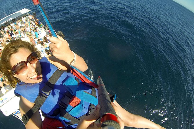 Outdoor Adventure: Parasailing in Los Cabos - Cabo San Lucas from Sea Level Between Runs
