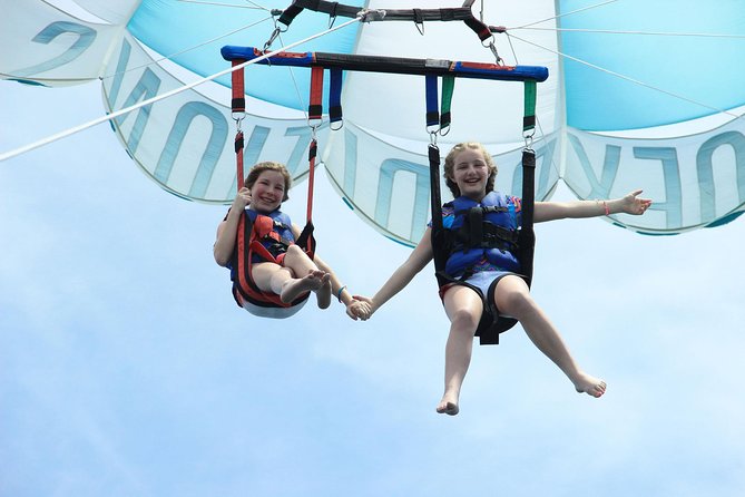 Outdoor Adventure: Parasailing in Los Cabos - Solo or Double Flights: Weight Rules That Affect Your Options