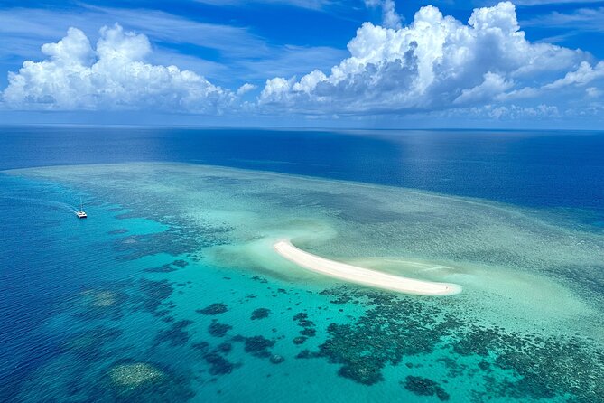 Outer Reef Mackay Cay Sail & Snorkel Adventure from Port Douglas - Outer Reef Mackay Cay in one full day from Port Douglas
