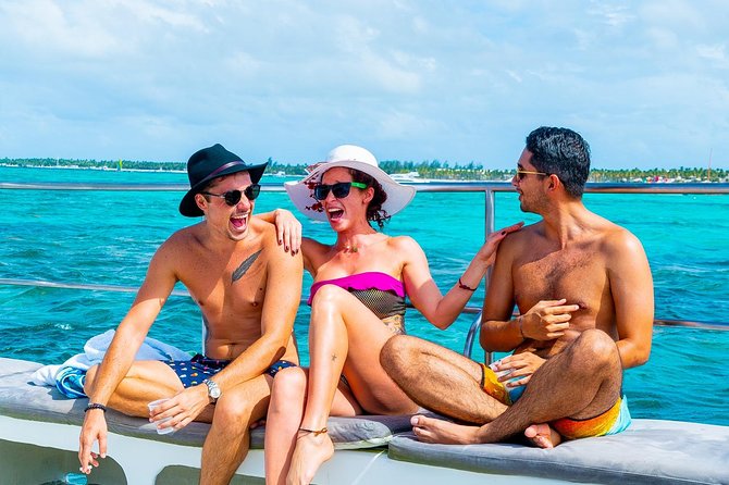 PACKAGE DEAL Catamaran- Snorkeling - Hooka Diving - Parasailing - Parasailing Flight: The 8-Minute Highlight and Boat Switching