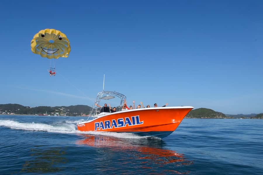 Paihia: Bay of Islands Parasailing Flight - Smiley Parachute and 1300ft Views Over the Bay of Islands