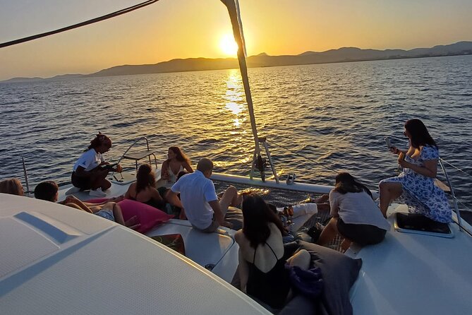 Palma: 2-Hour Sunset Catamaran Cruise with Drinks - Drinks and tapas you actually taste: cava, champagne, Aperol Spritz, and more